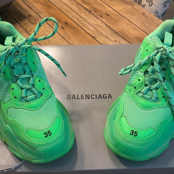 Balenciaga triple S Lime Green - Picture 3 of 6